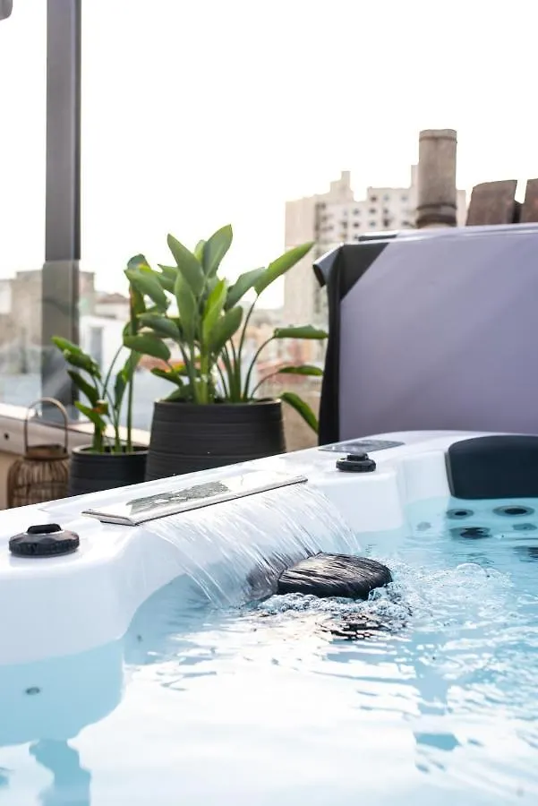 Amazing New Apartment With Rooftop Jacuzzi Barcelona Spain